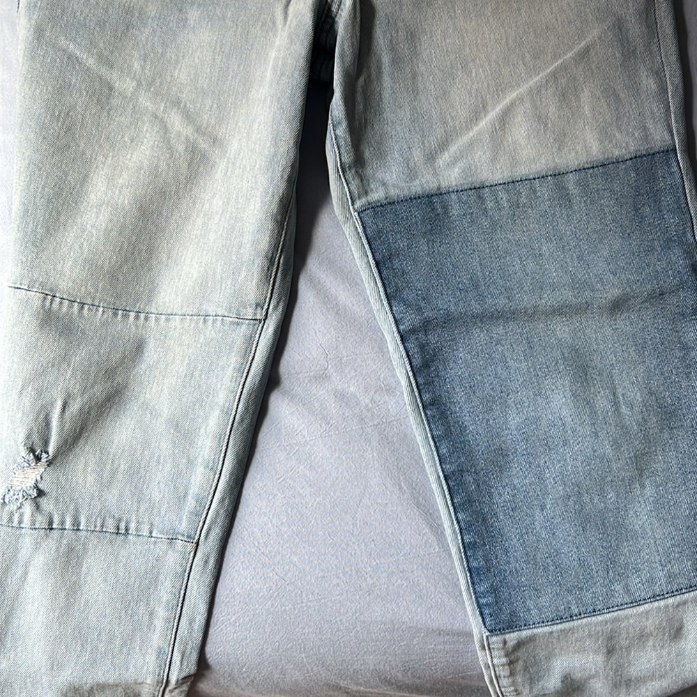 GAP Two-Tone Girlfriend Jeans - Picture 4 of 5